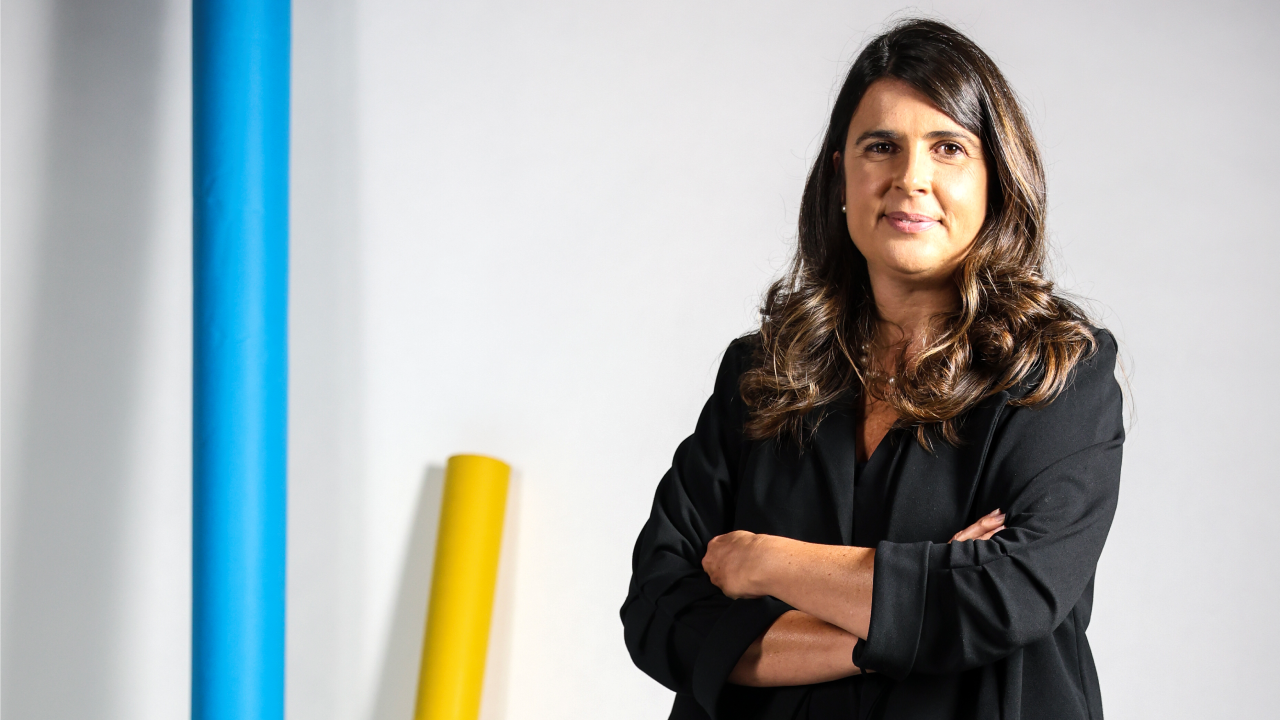 Helena Costa, em entrevista exclusiva a Record