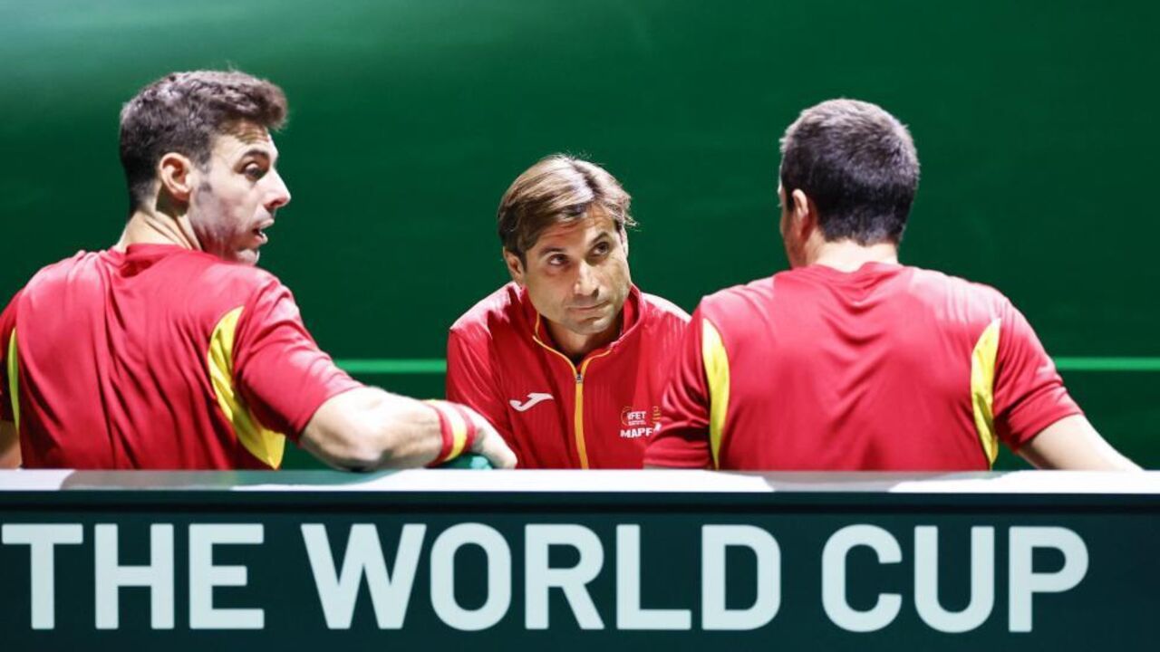 Espanha avança para a final da Taça Davis em Bolonha, superando a Alemanha por 2-1