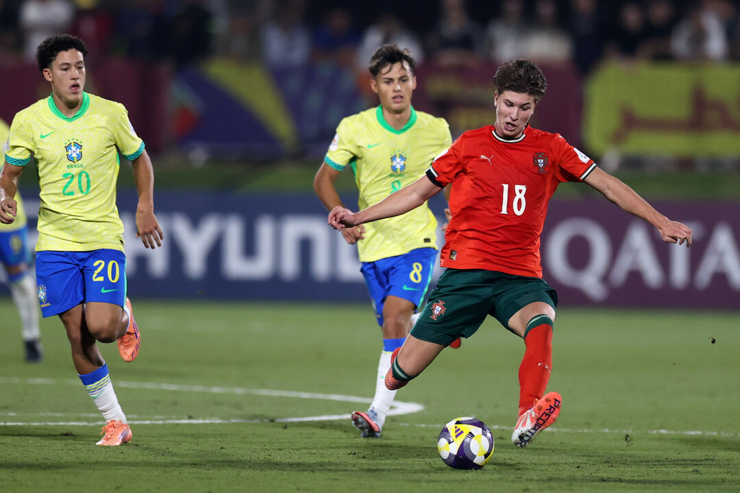Bernardo Lima celebra vitória no Mundial Sub-17