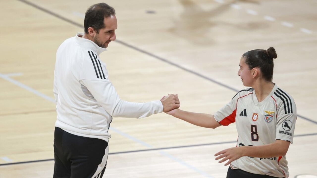 Benfica defronta o Fenerbahçe em Istambul, na Champions feminina de voleibol.
