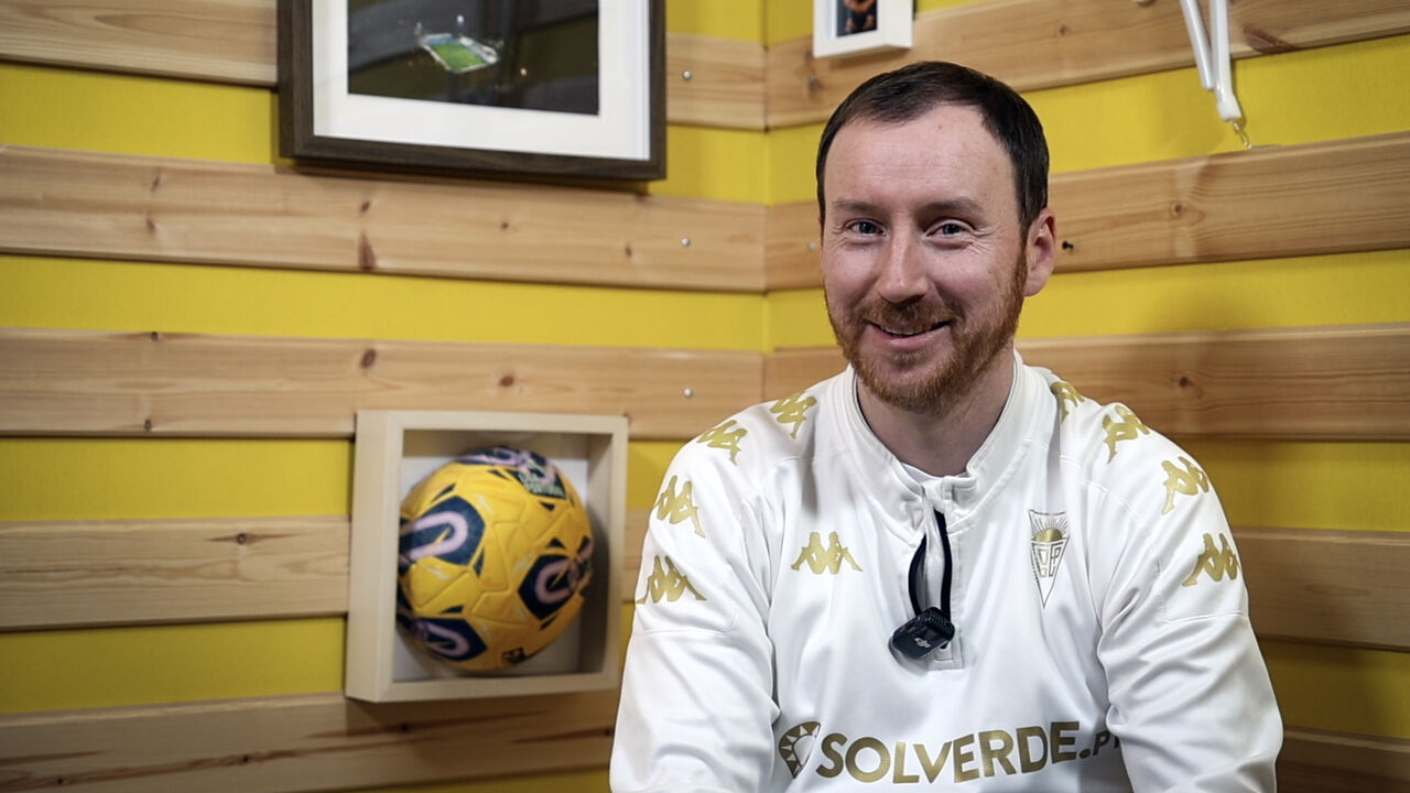 Ian Cathro em entrevista a Record