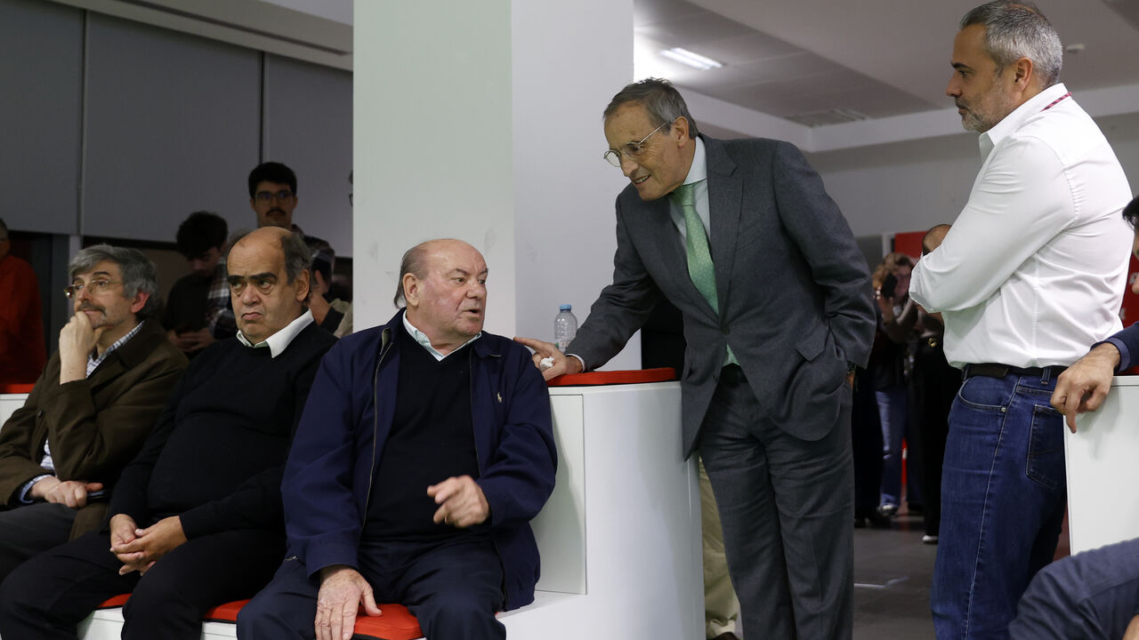 António Simões analisa vitória do Benfica com outros adeptos