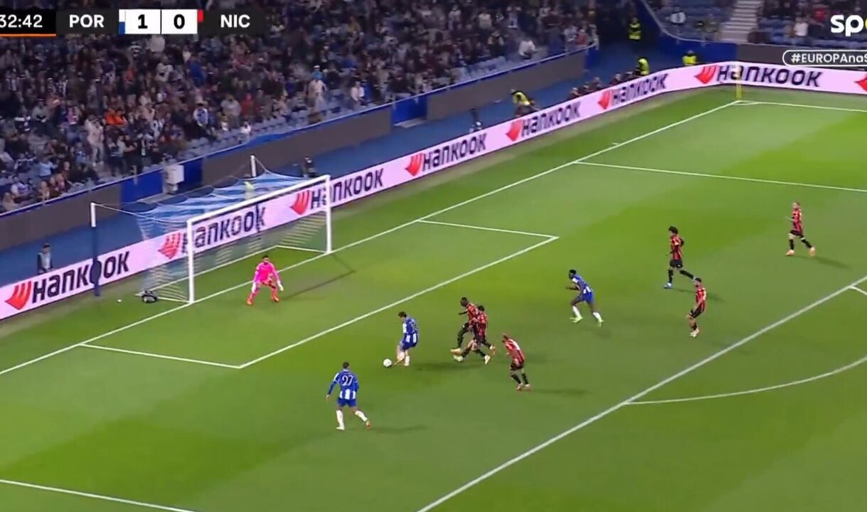 FC Porto lidera 1-0 contra o Nice, com bis de Gabri Veiga aos 33 minutos
