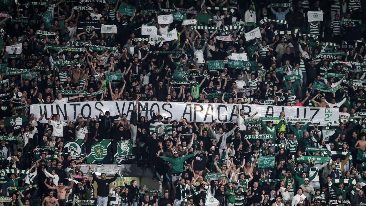 Benfica e Sporting defrontam-se no Estádio da Luz, em Lisboa