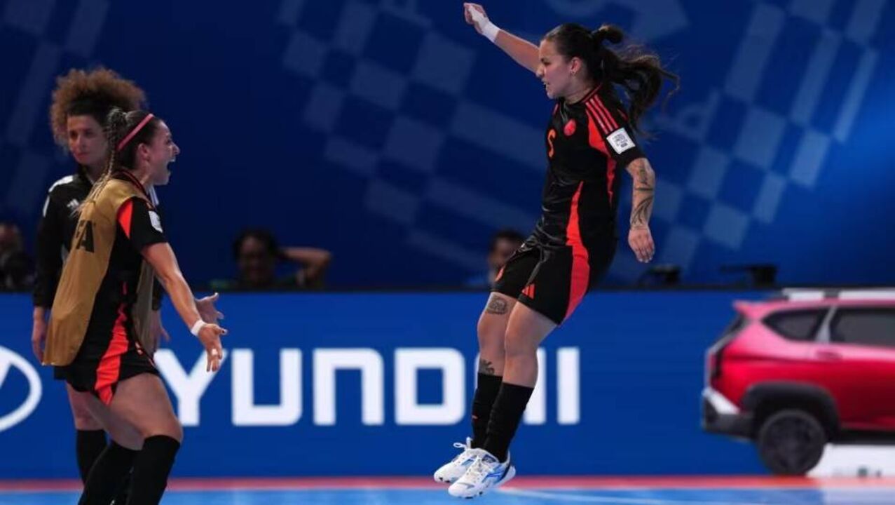 Jogadoras da Colômbia a festejar