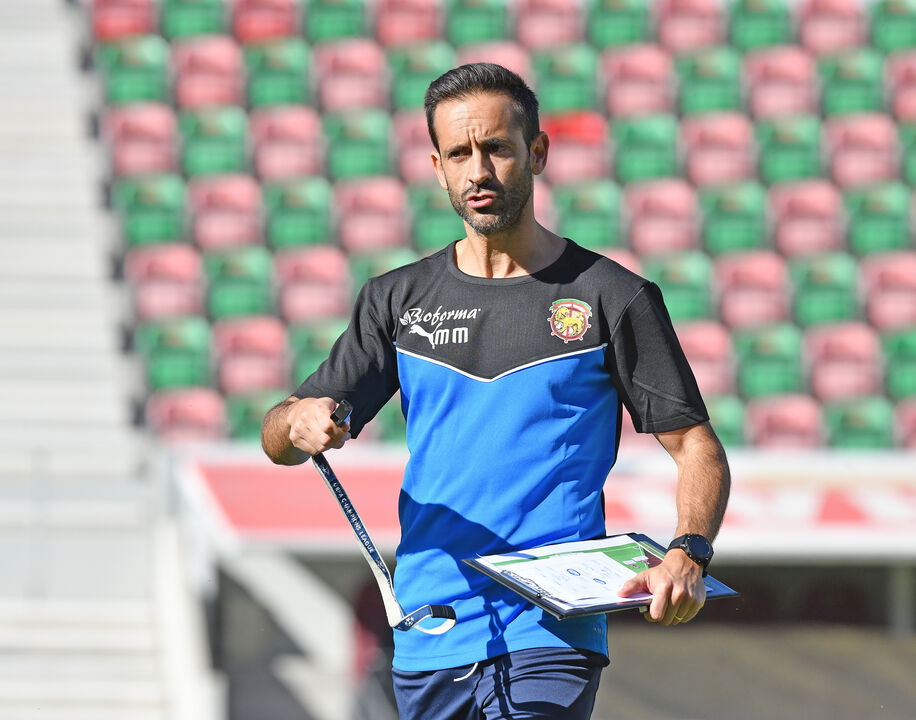Novo treinador estreia-se domingo