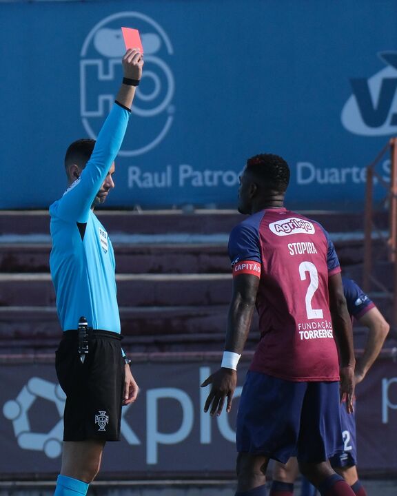 António Nobre no momento da expulsão de Stopira