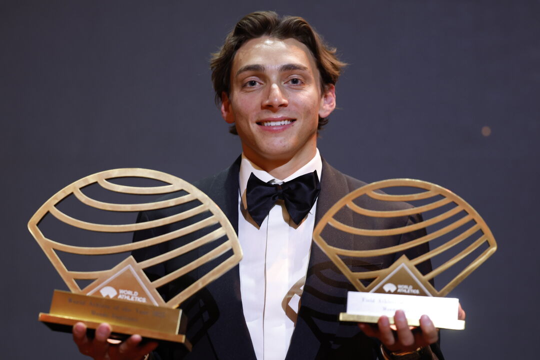 Armand Duplantis é atleta do ano para a World Athletics