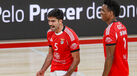 Equipa masculina de voleibol do Benfica festeja triunfo