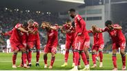 As imagens do curioso festejo dos jogadores do Benfica em Guimarães
