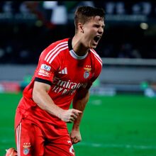 <![CDATA[ Dezenas de relatórios e... proposta à vista: o clube da Premier League que segue Samuel Dahl ]]>