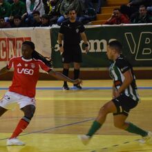 <![CDATA[ Benfica apanhou um sustou mas acabou por vencer o Eléctrico ]]>