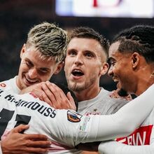 <![CDATA[ Estugarda vence Augsburgo com 'remontada' e segue em lugar de Champions na Bundesliga ]]>