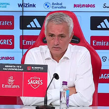 <![CDATA[ Mourinho e os "haters da nova geração": «Alguém que insultou profundamente 60 e tal mil benfiquistas» ]]>