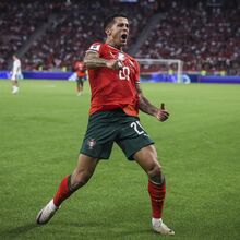 <![CDATA[ João Cancelo assume "sonho de voltar ao Benfica": «O meu desejo é sempre grande» ]]>