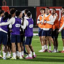 <![CDATA[ Vitinha foi o único ausente do treino no relvado  ]]>