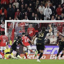 <![CDATA[ João Santos 'descobriu' Renato Nhaga: «A humildade é a maior característica dele» ]]>