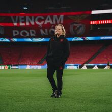 <![CDATA[ Treinadora do Twente considera que "seria uma surpresa" se derrotasse o Benfica ]]>