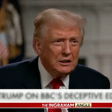 <![CDATA[ Trump diz ter "obrigação" de processar a BBC após polémica com edição de discurso ]]>