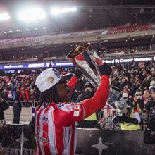<![CDATA[ Kévin Santos é campeão do Canadá: «Gostava de jogar no clube do meu coração, o Benfica» ]]>