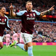 <![CDATA[ Ross Barkley partilha luta contra o álcool: «Não bebo desde o verão» ]]>