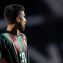 <![CDATA[ Rodrigo Pinho reforça estatuto no E. Amadora e recebe elogios de Gaúcho: «Vai ser muito útil nesta reta final...» ]]>