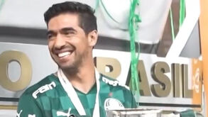 Do '3 meses mandam-me embora' às conquistas: Abel celebra 5 anos no Palmeiras com vídeo emotivo