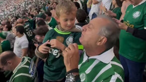 A conversa entre avô e neto do Palmeiras que se tornou viral: «Não fazes ideia do que significa virar este jogo»