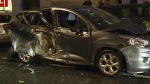 Autocarro desgovernado abalroa vários carros em Bragança: veículo estava sem condutor