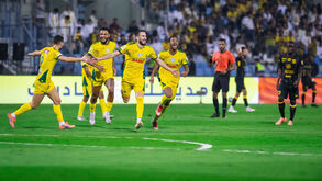 Jogadores do Al Khaleej a festejar