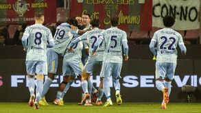 Jogadores da Juventus festejam golo contra a Cremonese