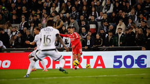 Jogo entre V. Guimarães e Benfica com o resultado 0-0 na primeira parte