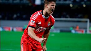 Dahl celebra golo e espera marcar mais