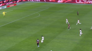 Rafael Leão arrancou a toda a velocidade e só parou quando assistiu Pavlovic no Milan-Roma