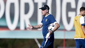 José Lima orienta os sub-17