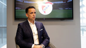 Mário Branco responde a quem o acusa de ter falta de currículo