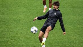 Trincão volta a ser titular diante da Juventus