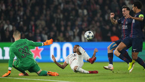 Os jogadores de PSG e Bayern Munique em ação