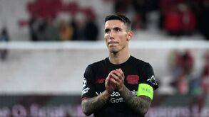 Grimaldo no Benfica-Bayer