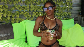 Simone Biles fez cirurgia para aumentar o peito... mas não se ficou por aí