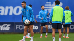 Jogadores do FC Porto preparam-se para o jogo com o Utrecht na Liga Europa