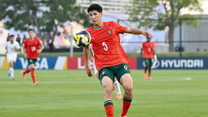 José Neto brilha no Mundial sub-17, após destaque no Europeu e elogios por "secar" prodígio do Bayern