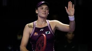 Rybakina vence Pegula nas WTA Finals em Riade e disputa a final