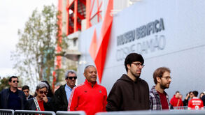 Sócios do Benfica deslocam-se às urnas para votar