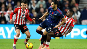 Arsenal sofre empate nos descontos com o Sunderland