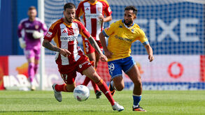 Rafik Guitane no jogo com o AVS