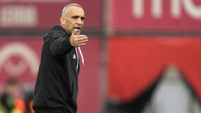 João Pedro Sousa vai tentar guiar o AVS à primeira vitória no campeonato