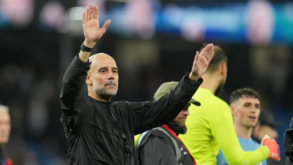 Guardiola festeja vitória do Man. City sobre o Liverpool no jogo 1000 da sua carreira de treinador