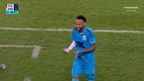 «E tiras-me a mim?» o momento em que Neymar questionou treinador do Santos após substituição