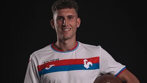 Santi García renova contrato com o Gil Vicente